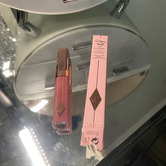 Charlotte Tilbury Lip Lustre Lip Gloss - Picture 2 of 4